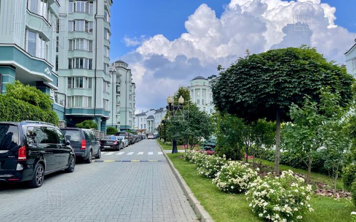 3-КОМН. КВАРТИРА С ОТДЕЛКОЙ 145 М² НА 2 ЭТАЖЕ