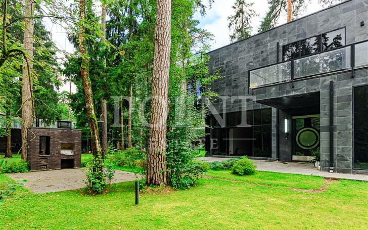 КОТТЕДЖ 680 м² с отделкой