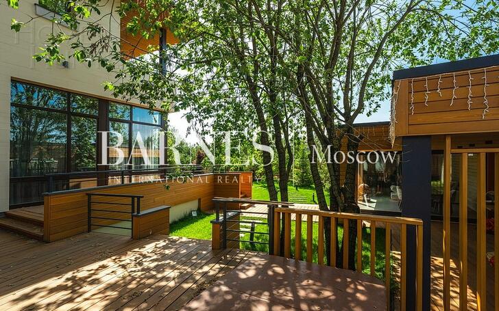 2-этажный коттедж 590 м² с отделкой