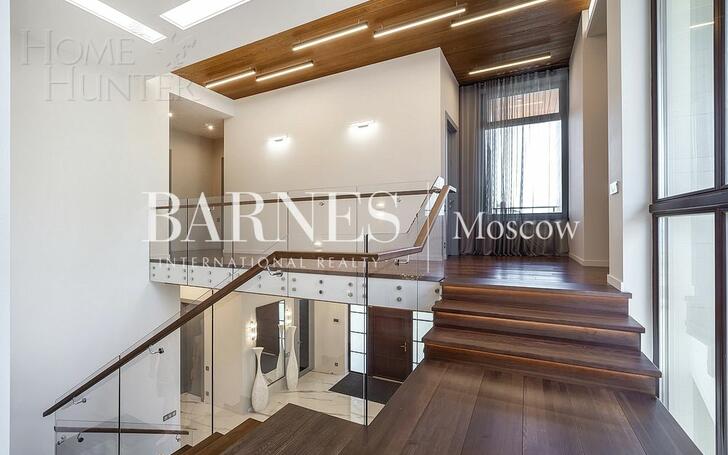 2-этажный коттедж 590 м² с отделкой