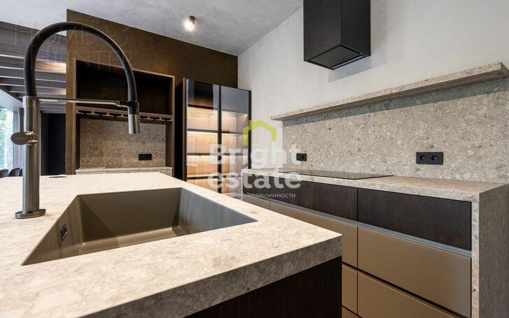 4-КОМН. КВАРТИРА С ОТДЕЛКОЙ 202.3 М² НА 4 ЭТАЖЕ