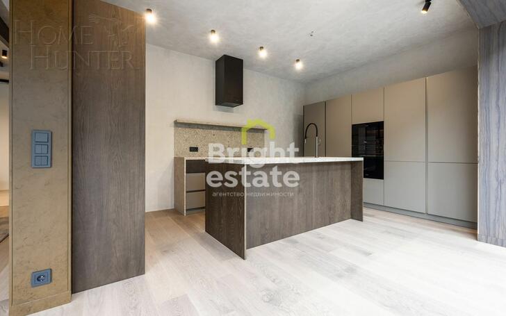 4-КОМН. КВАРТИРА С ОТДЕЛКОЙ 202.3 М² НА 4 ЭТАЖЕ