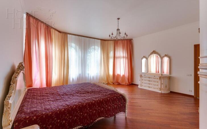 2-этажный коттедж 370 м² с отделкой