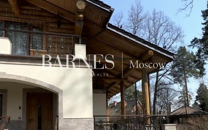 2-этажный коттедж 290 м² с отделкой