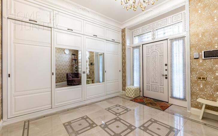 3-этажный таунхаус 375 м² с отделкой