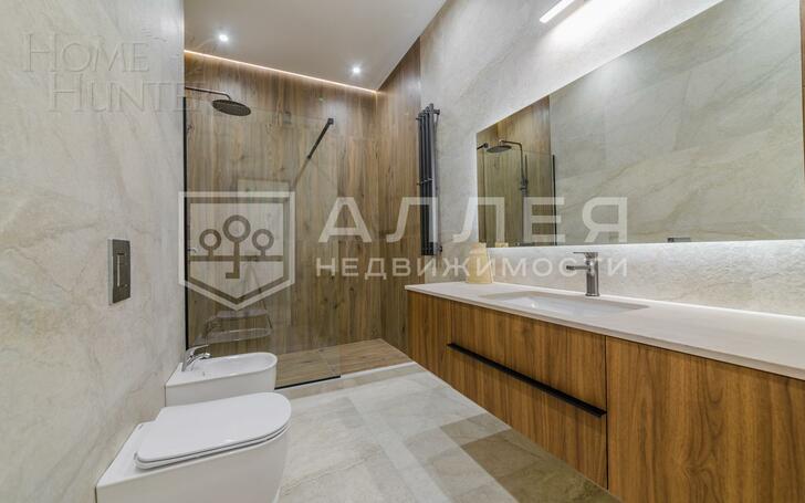 2-этажный коттедж 260 м² с отделкой