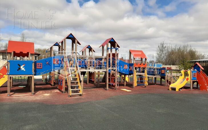 2-этажный коттедж 260 м² с отделкой