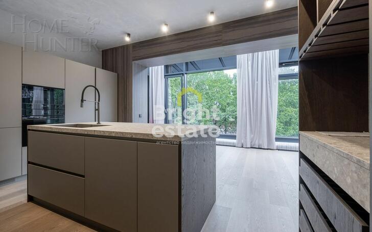 4-КОМН. КВАРТИРА С ОТДЕЛКОЙ 202.3 М² НА 4 ЭТАЖЕ