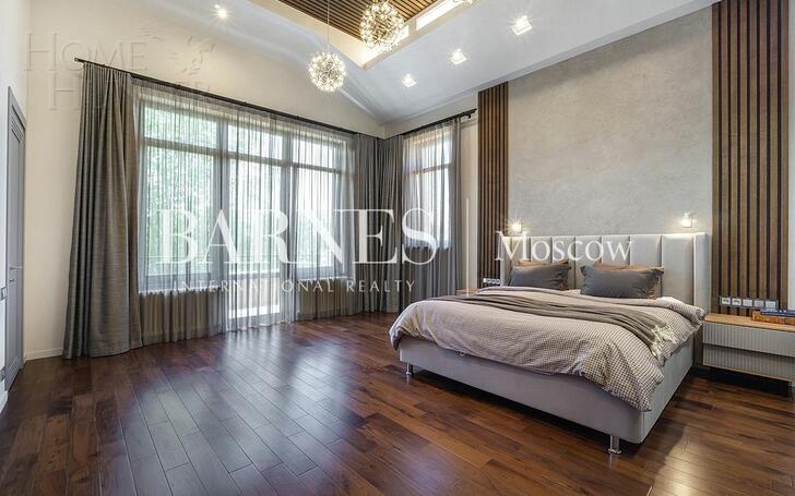 2-этажный коттедж 590 м² с отделкой