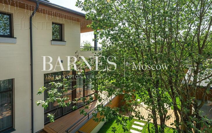 2-этажный коттедж 590 м² с отделкой