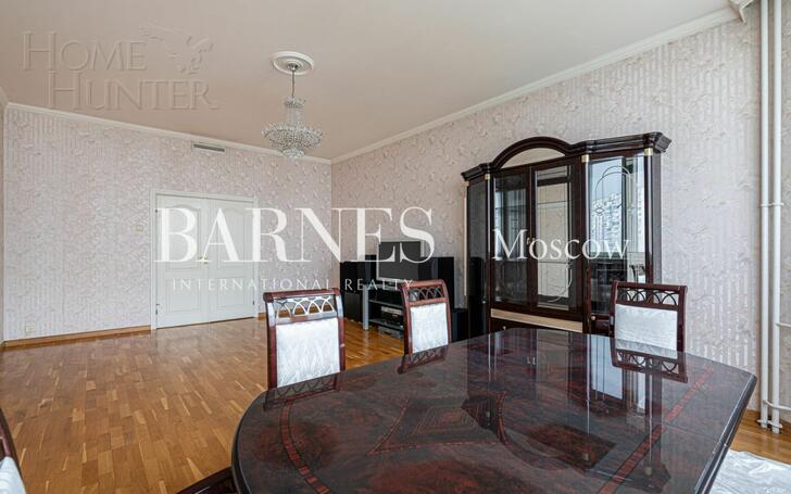 5-КОМН. КВАРТИРА С ОТДЕЛКОЙ 245.5 М² НА 8 ЭТАЖЕ
