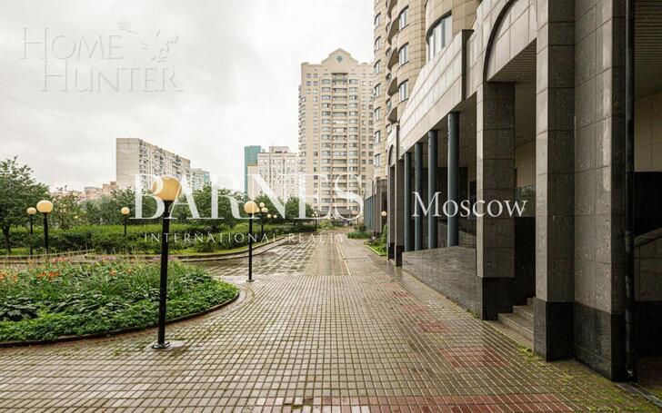 5-КОМН. КВАРТИРА С ОТДЕЛКОЙ 245.5 М² НА 8 ЭТАЖЕ