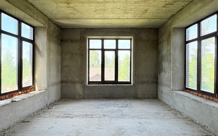 3-этажный коттедж 1 523.7 м² без отделки
