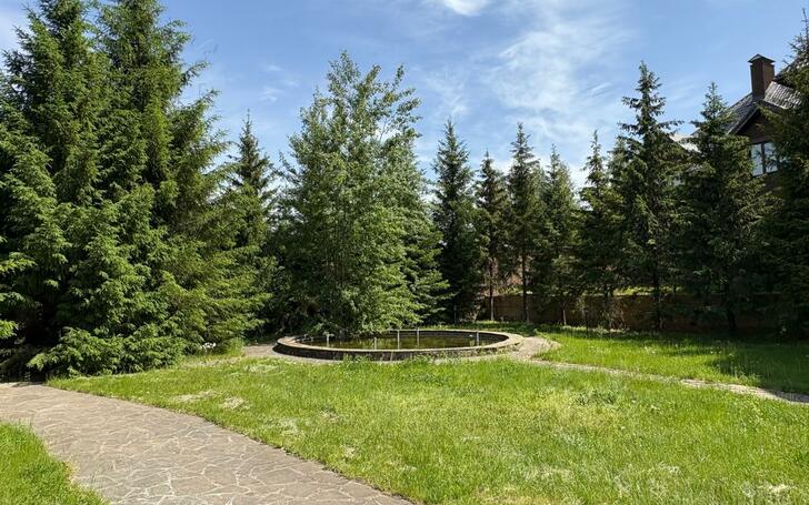 3-этажный коттедж 1 523.7 м² без отделки