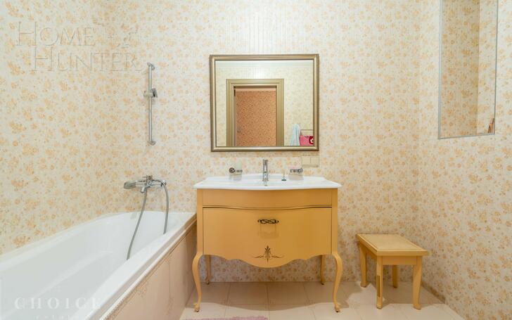 4-этажный коттедж 750 м² с отделкой