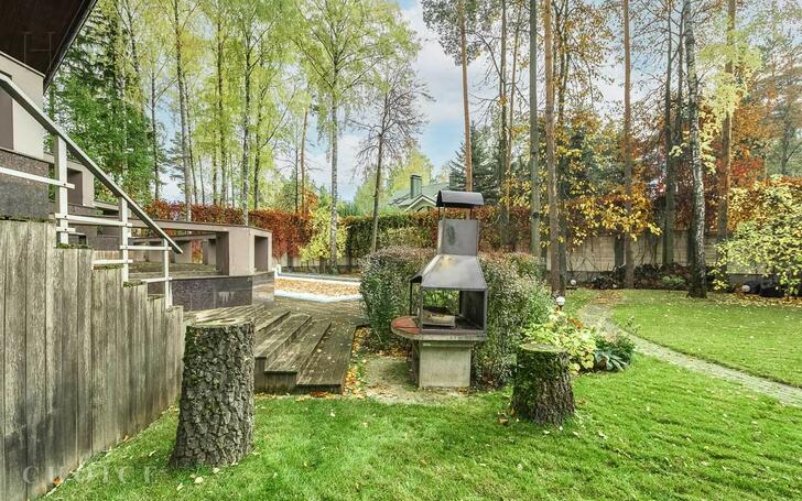 2-этажный коттедж 600 м² с отделкой