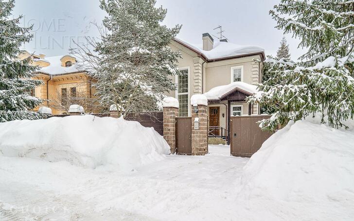 2-этажный коттедж 400 м² с отделкой