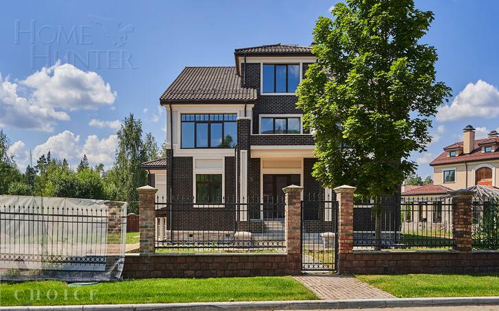 2-этажный коттедж 700 м² без отделки