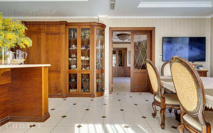 2-этажный коттедж 550 м² с отделкой