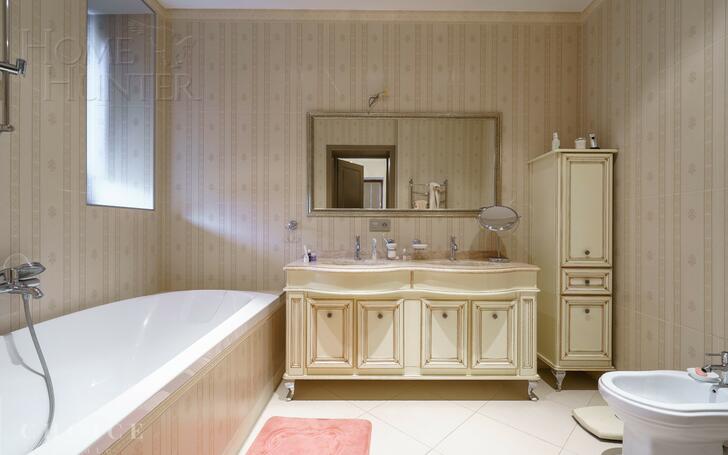 4-этажный коттедж 750 м² с отделкой