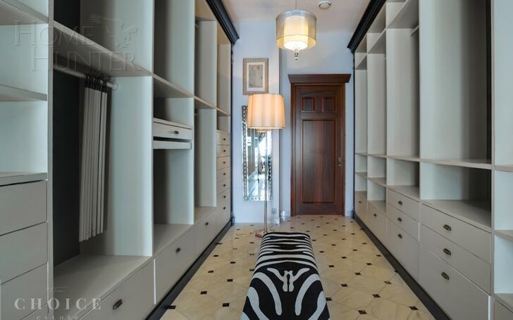 2-этажный коттедж 2 100 м² с отделкой