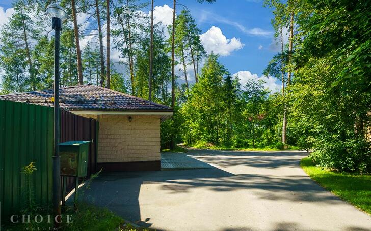 3-этажный коттедж 420 м² с отделкой