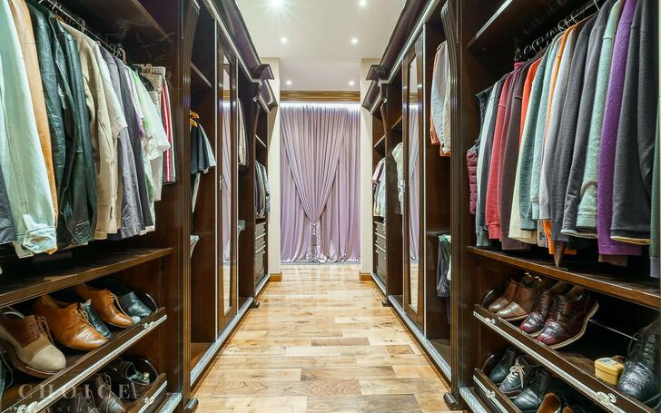 2-этажный коттедж 1 250 м² с отделкой