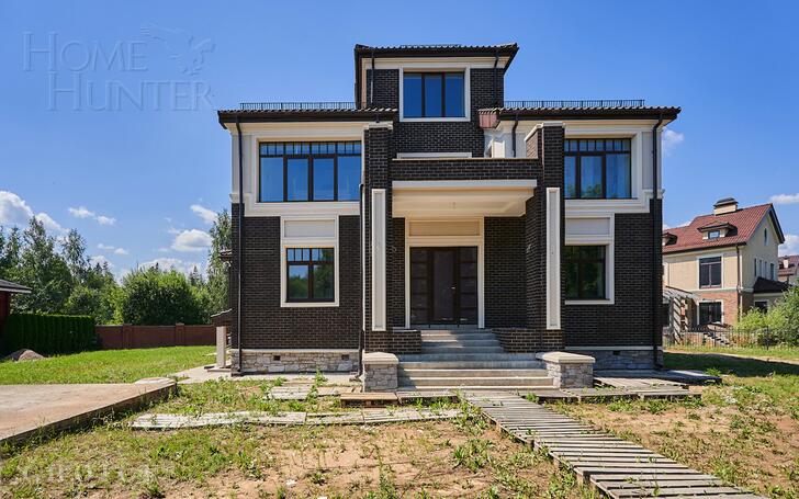 2-этажный коттедж 700 м² без отделки