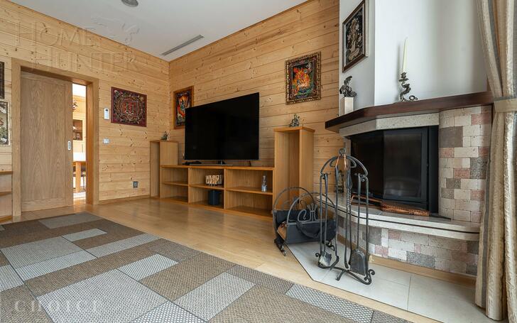 2-этажный коттедж 1 300 м² с отделкой