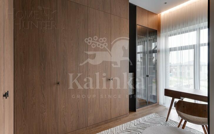 2-этажный коттедж 320 м² с отделкой
