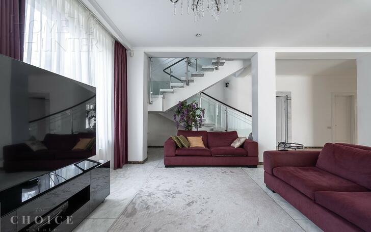 2-этажный коттедж 500 м² с отделкой