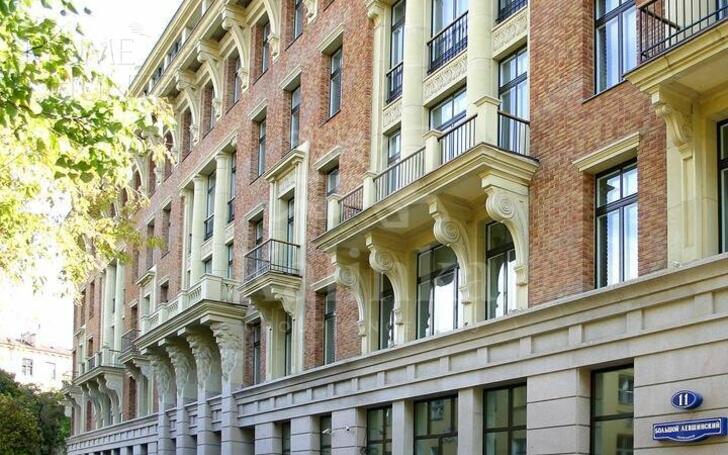 8-КОМН. КВАРТИРА С ОТДЕЛКОЙ 443.4 М² НА 1 ЭТАЖЕ