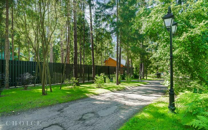 3-этажный коттедж 420 м² с отделкой