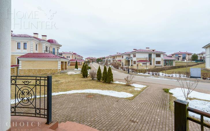 2-этажный коттедж 855 м² без отделки