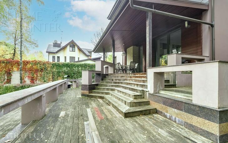 2-этажный коттедж 600 м² с отделкой