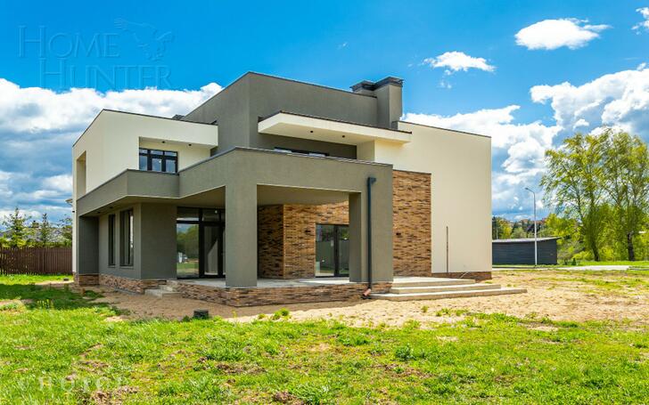 2-этажный коттедж 550 м² без отделки