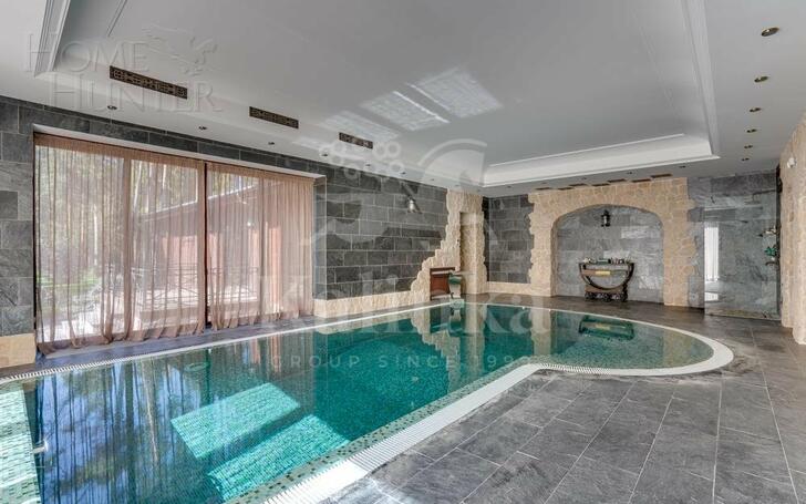 2-этажный коттедж 1 800 м² с отделкой