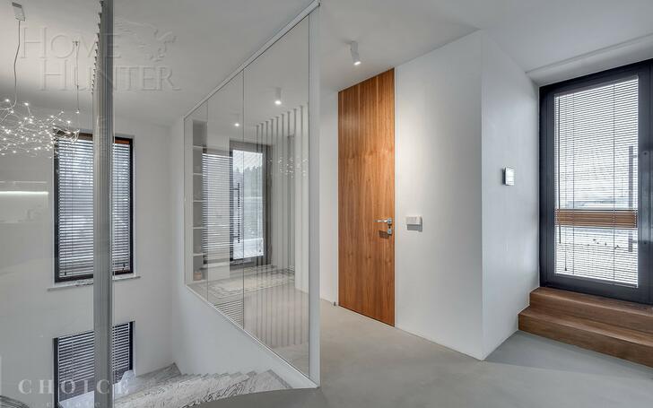 3-этажный коттедж 650 м² с отделкой