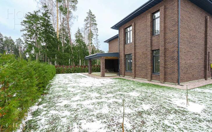 2-этажный коттедж 282.1 м² без отделки
