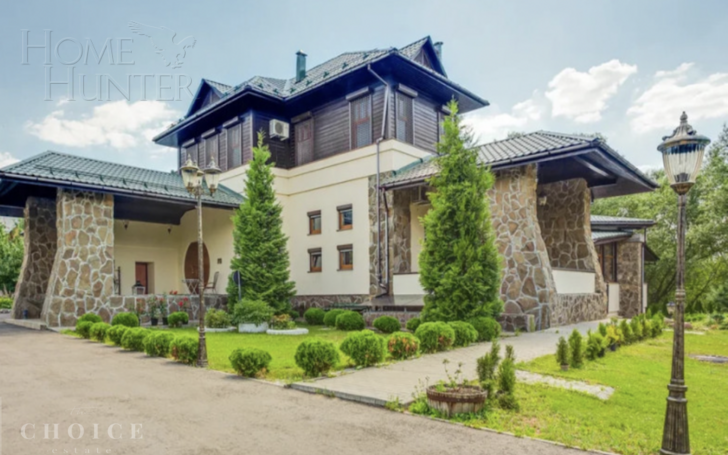 2-этажный коттедж 1 140 м² с отделкой