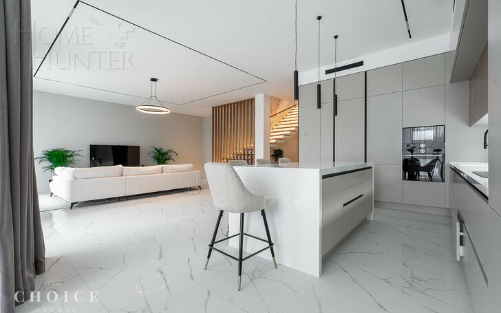 2-этажный коттедж 349.7 м² с отделкой