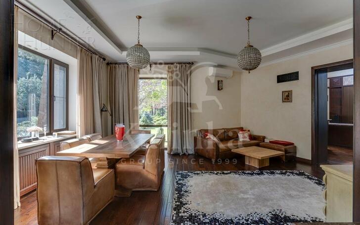 2-этажный коттедж 1 800 м² с отделкой
