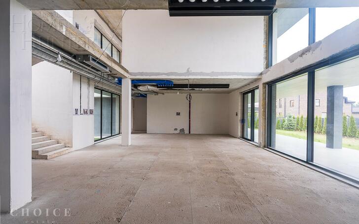 2-этажный коттедж 550 м² без отделки