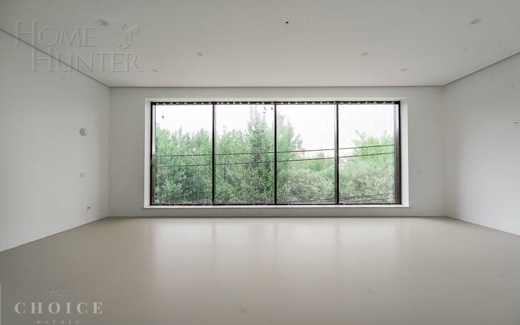 3-этажный коттедж 650 м² с отделкой