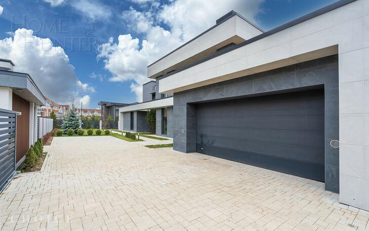2-этажный коттедж 550 м² без отделки