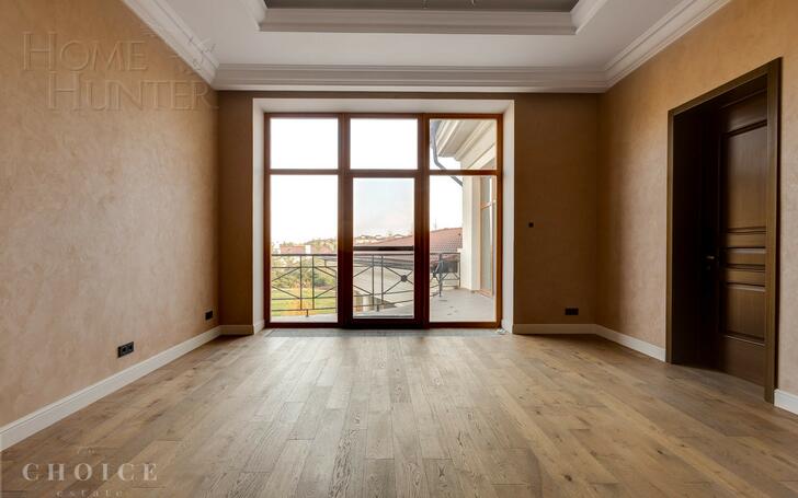 2-этажный коттедж 1 250 м² с отделкой
