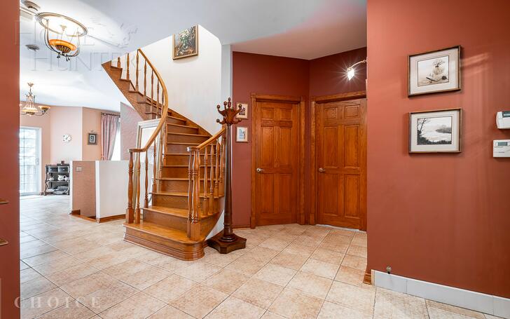 2-этажный коттедж 512.5 м² с отделкой