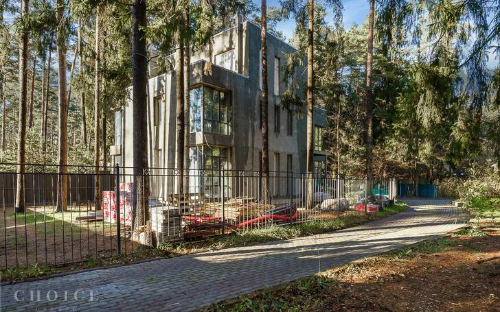 3-этажный коттедж 420 м² с отделкой