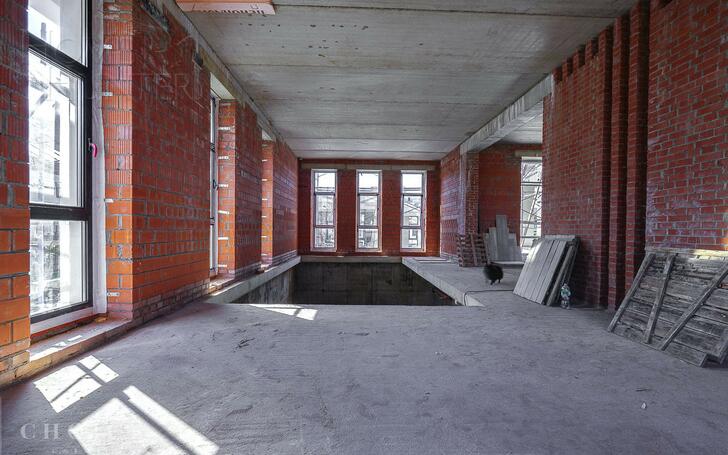 2-этажный коттедж 900 м² без отделки