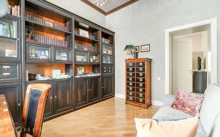 2-этажный коттедж 400 м² с отделкой